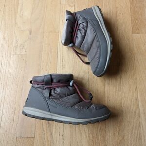 Sorel Gray Short Waterproof Boots size 8